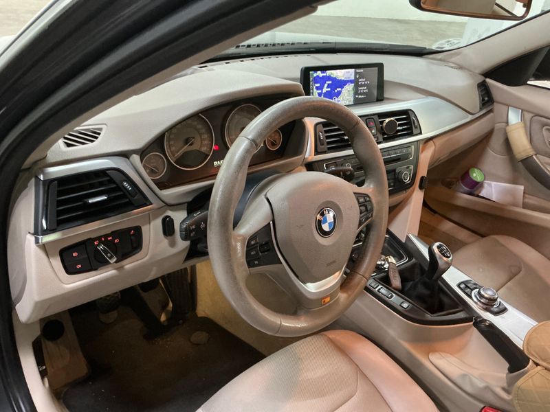 BMW 3er 320d 2012 – снимка 22