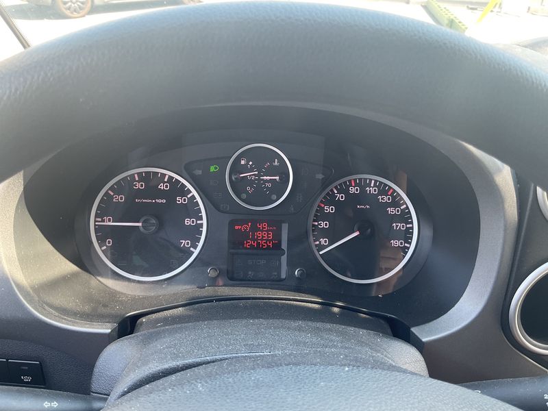 Peugeot Partner 1.2 PureTech Style 2017 – снимка 18