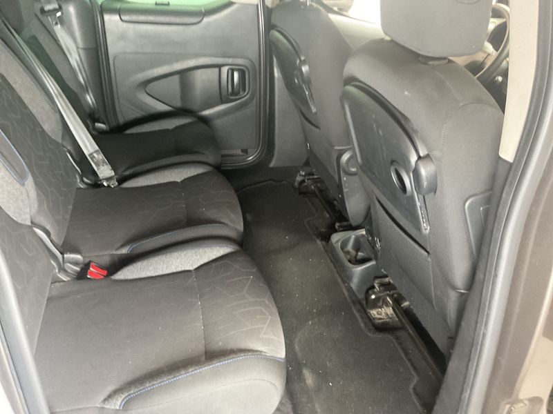 Peugeot Partner 1.2 PureTech Style 2017 – снимка 29
