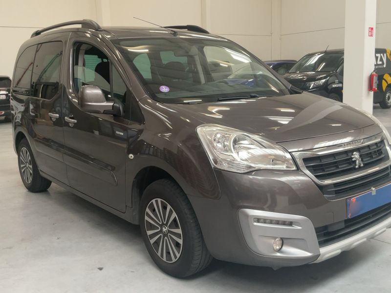 Peugeot Partner 1.2 PureTech Style 2017 – снимка 12