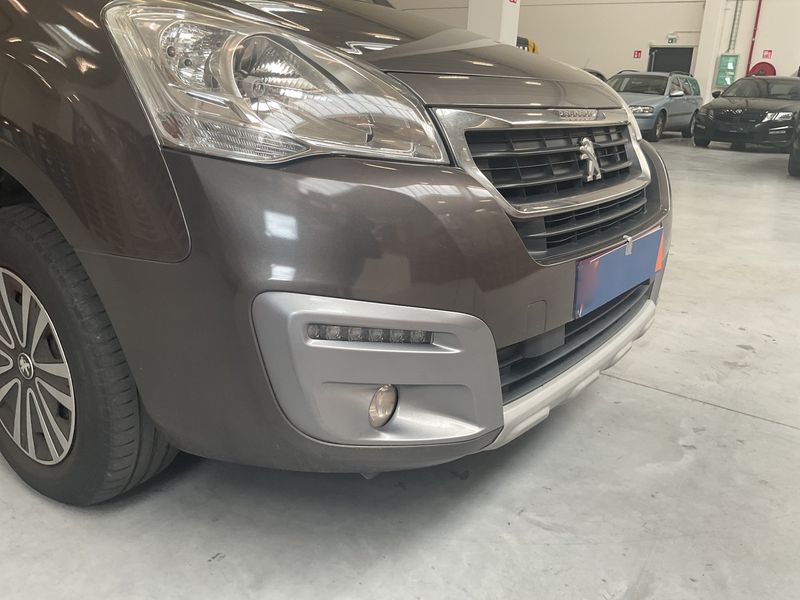 Peugeot Partner 1.2 PureTech Style 2017 – снимка 39