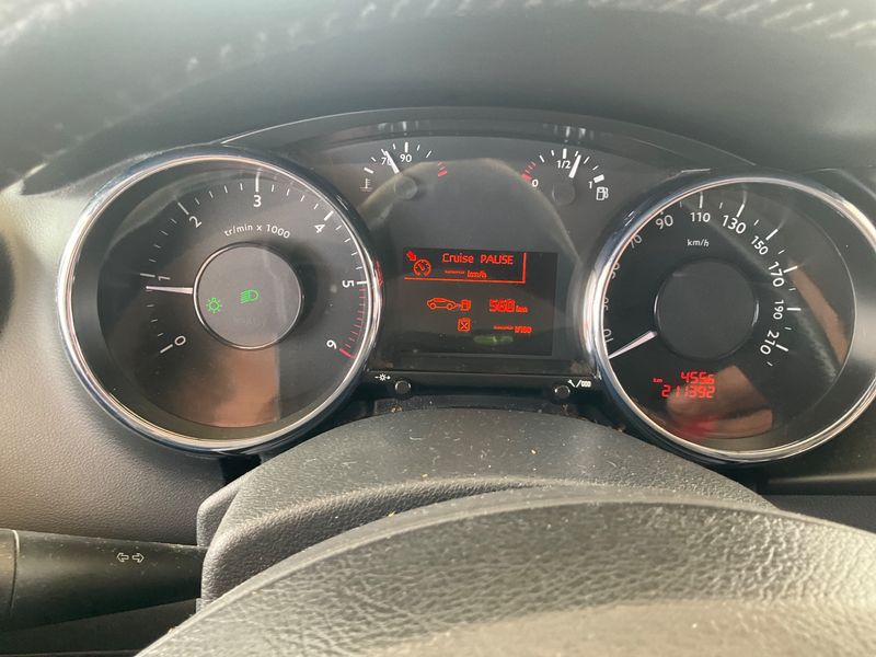 Peugeot 3008 1.6 HDi Allure 2011 – снимка 4