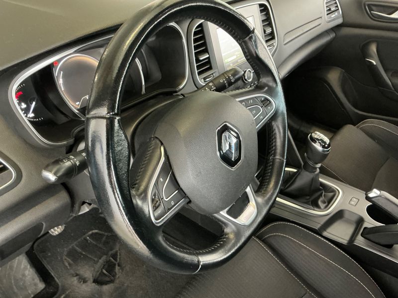 Renault Megane 1.5 dCi Energy Business 2017 – снимка 25