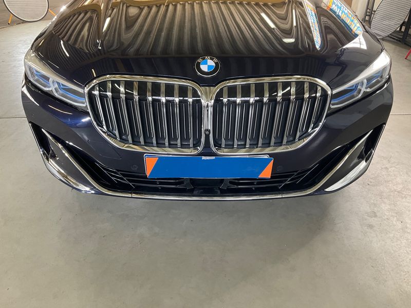 BMW 7er 750i L xDrive 2019 – снимка 23