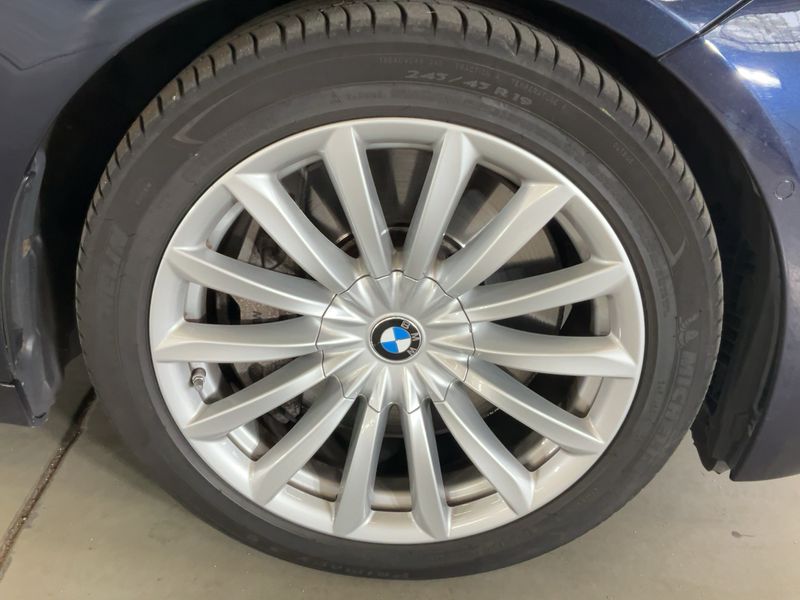 BMW 7er 750i L xDrive 2019 – снимка 11
