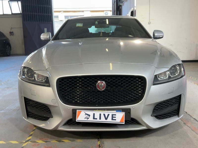Jaguar XF 25d R-Sport AWD 2019 – снимка 14