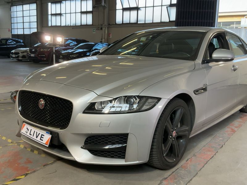 Jaguar XF 25d R-Sport AWD 2019 – снимка 2