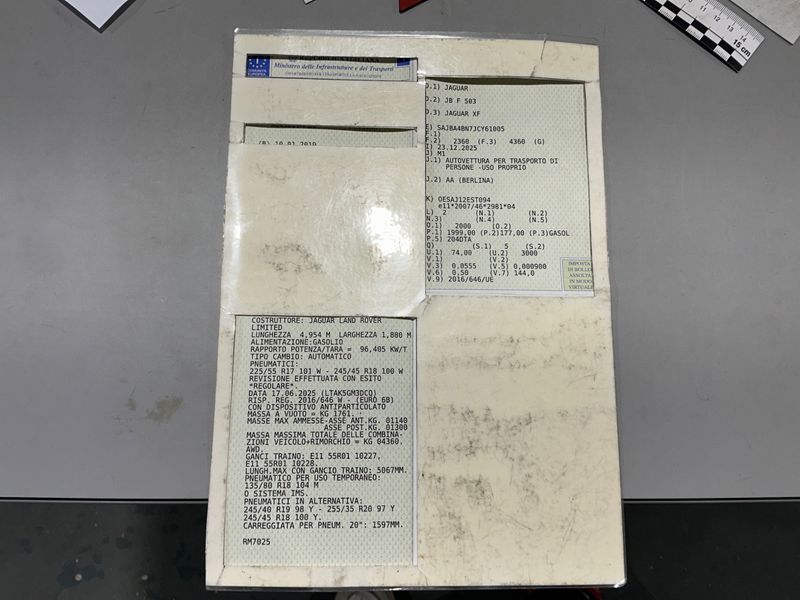 Jaguar XF 25d R-Sport AWD 2019 – снимка 20