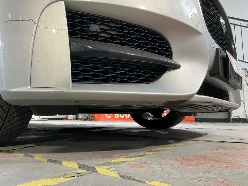 Jaguar XF 25d R-Sport AWD 2019 – снимка 27