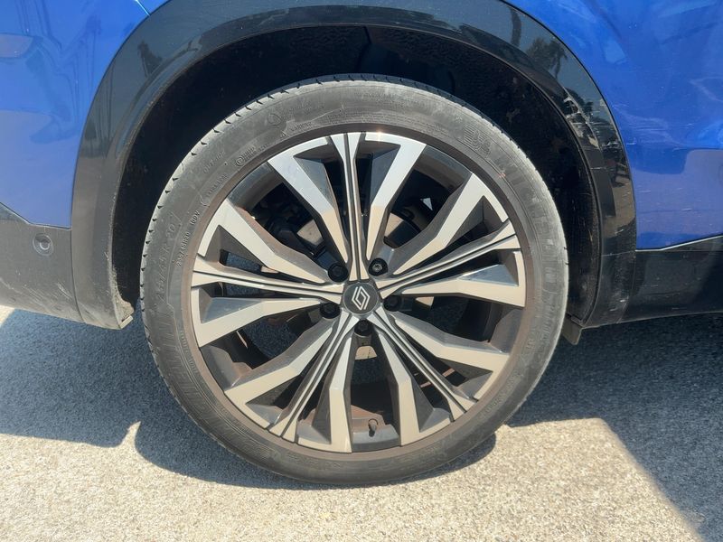 Renault Austral 1.2 Hybrid E-Tech Iconic 2024 – снимка 9