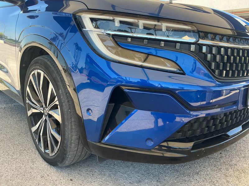 Renault Austral 1.2 Hybrid E-Tech Iconic 2024 – снимка 32