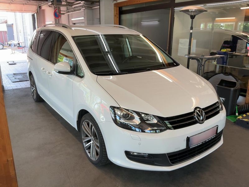 Volkswagen Sharan 2.0 TDI Comfortline BlueMotion Tech 2015 – снимка 12