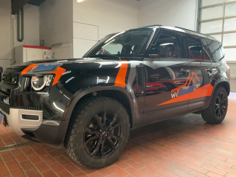 Land Rover Defender D240 110 S 2020 – снимка 2