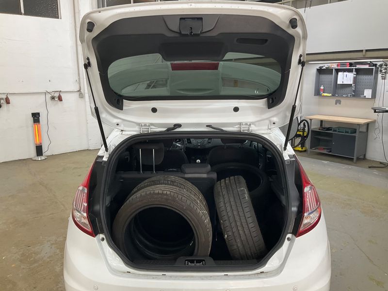 Ford Fiesta 1.0 EcoBoost ST-Line 2017 – снимка 16