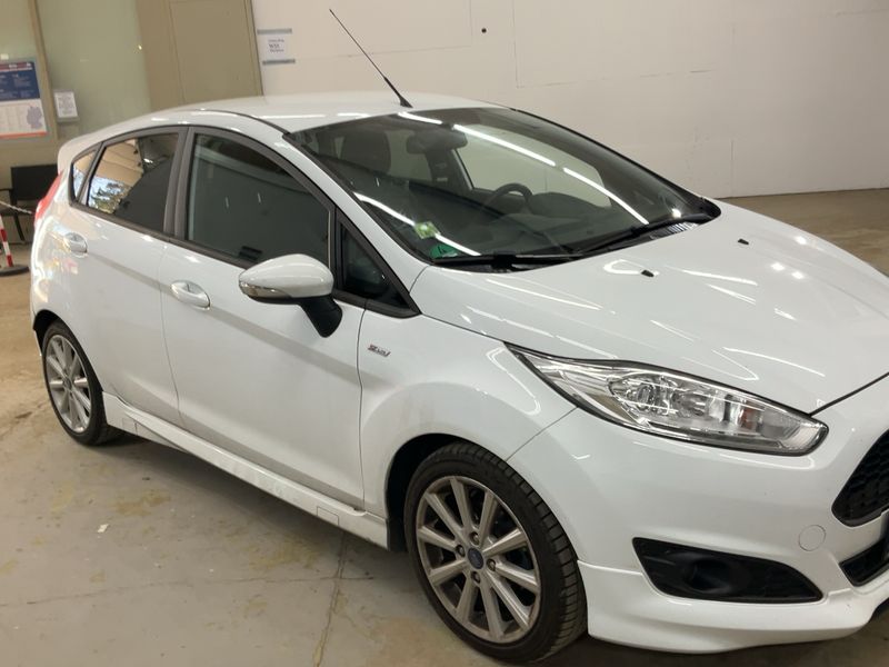 Ford Fiesta 1.0 EcoBoost ST-Line 2017 – снимка 12