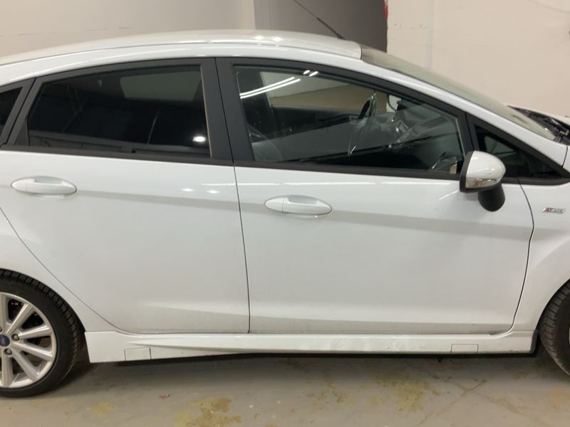 Ford Fiesta 1.0 EcoBoost ST-Line 2017 – снимка 10