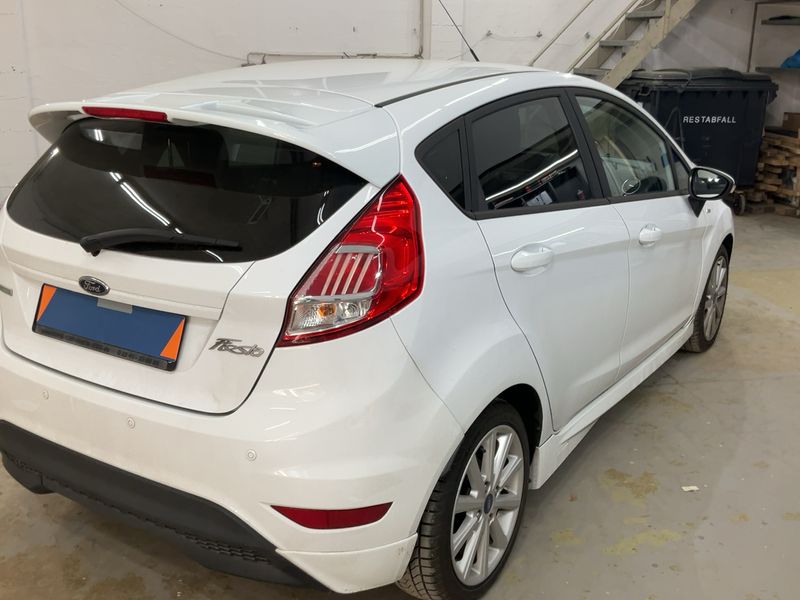 Ford Fiesta 1.0 EcoBoost ST-Line 2017 – снимка 8