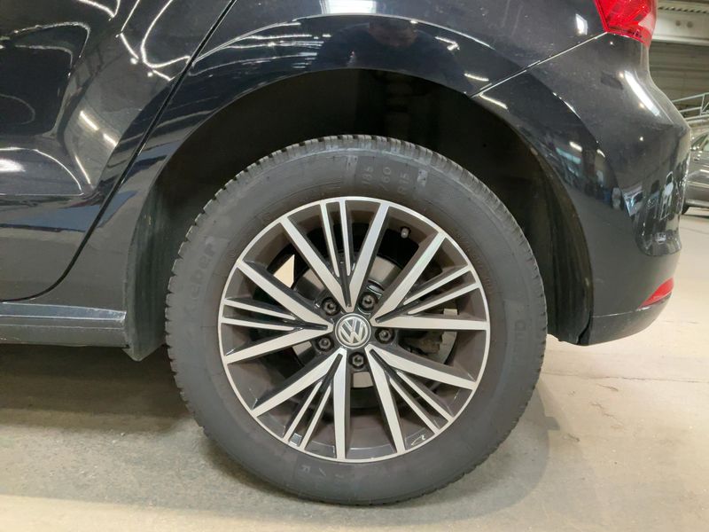 Volkswagen Polo 1.2 TSI Allstar BlueMotion Tech 2016 – снимка 5