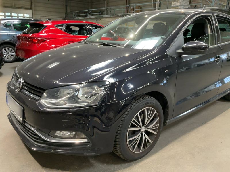 Volkswagen Polo 1.2 TSI Allstar BlueMotion Tech 2016 – снимка 2