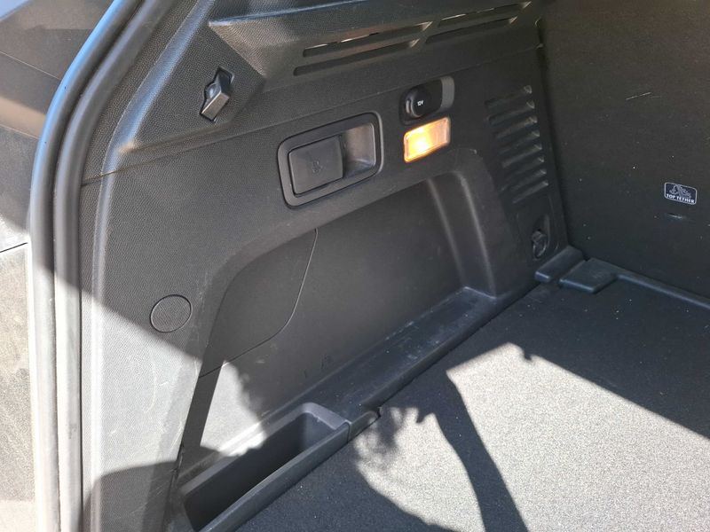 Peugeot 3008 1.5 Blue-HDi Active Business 2018 – снимка 53