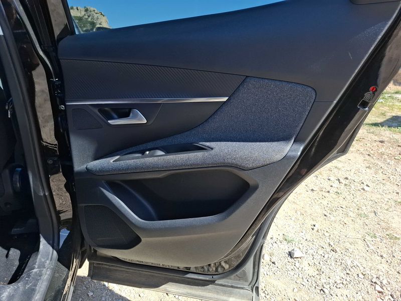 Peugeot 3008 1.5 Blue-HDi Active Business 2018 – снимка 49