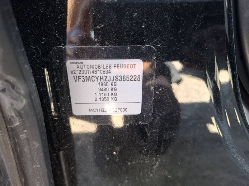 Peugeot 3008 1.5 Blue-HDi Active Business 2018 – снимка 25