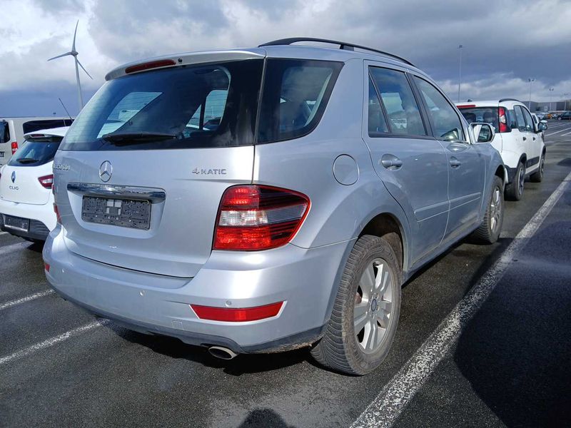 Mercedes-Benz M-Klasse ML 320 CDI 2009 – снимка 5