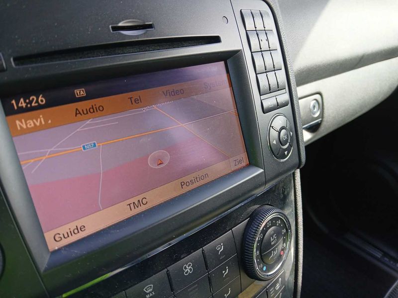 Mercedes-Benz M-Klasse ML 320 CDI 2009 – снимка 13