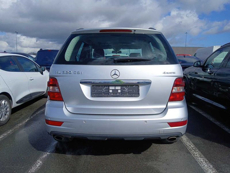 Mercedes-Benz M-Klasse ML 320 CDI 2009 – снимка 4