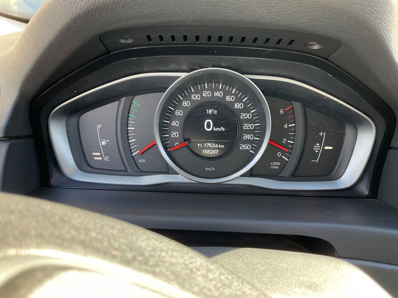 Volvo V70 2.0 D3 Linje Classic 2016 – снимка 19