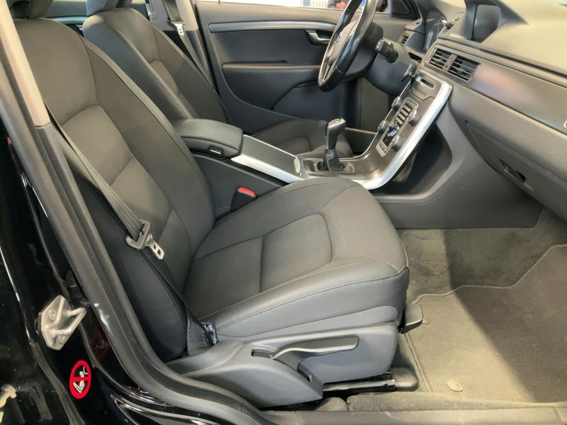 Volvo V70 2.0 D3 Linje Classic 2016 – снимка 17