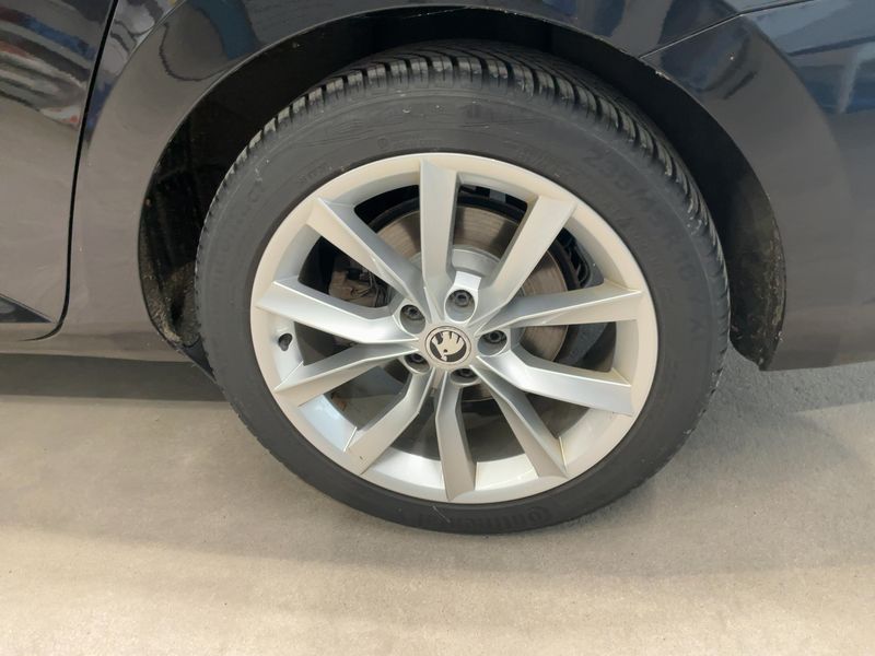 Skoda Superb 2.0 TDI Style 4x4 2017 – снимка 5