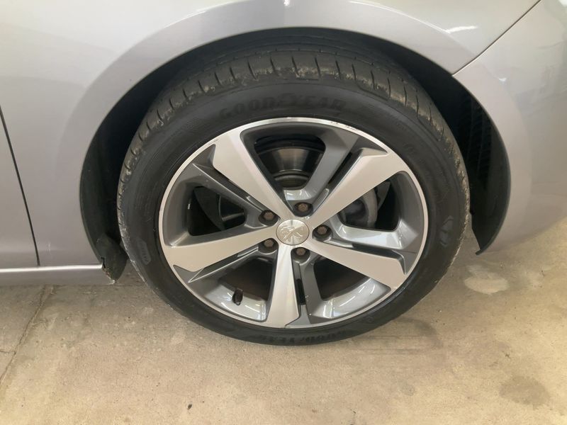 Peugeot 308 1.6 Blue-HDi Allure 2016 – снимка 11