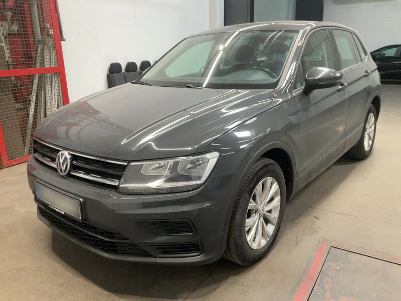 Volkswagen Tiguan 2.0 TDI Trendline 4Motion BlueMotion Tech 2017 – снимка 1