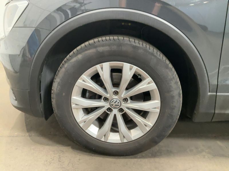 Volkswagen Tiguan 2.0 TDI Trendline 4Motion BlueMotion Tech 2017 – снимка 3