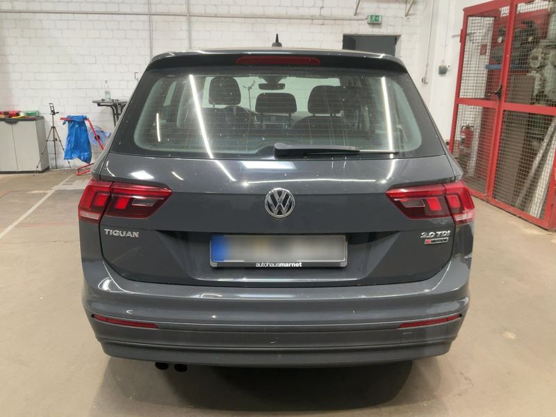 Volkswagen Tiguan 2.0 TDI Trendline 4Motion BlueMotion Tech 2017 – снимка 7