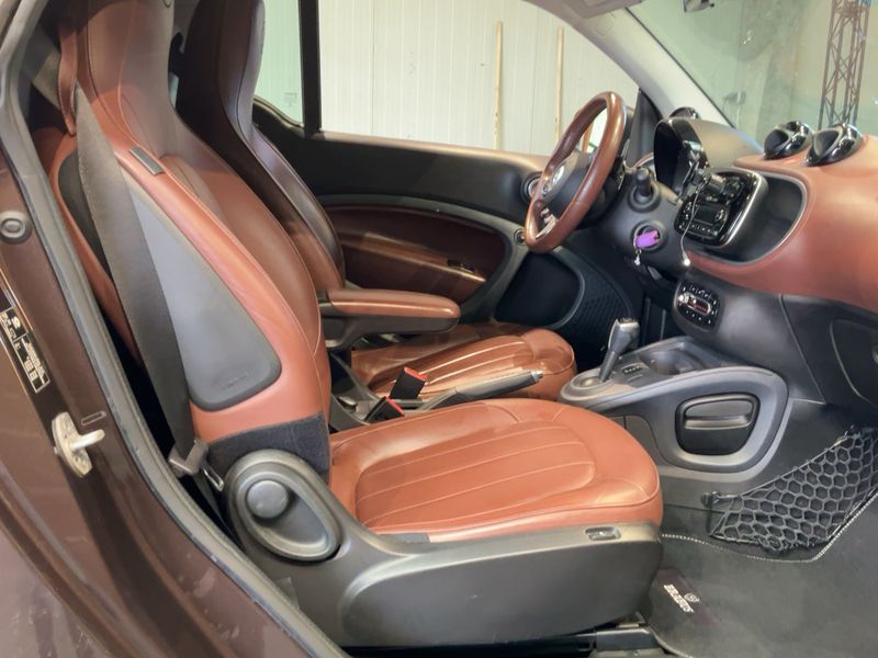 Smart fortwo 0.9 Turbo Brabus Brabus 2018 – снимка 16