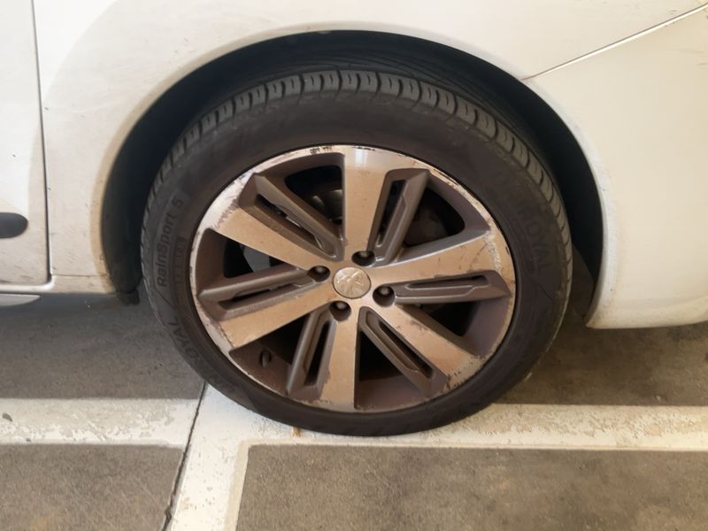 Peugeot 3008 1.6 Blue-HDi Allure 2016 – снимка 11