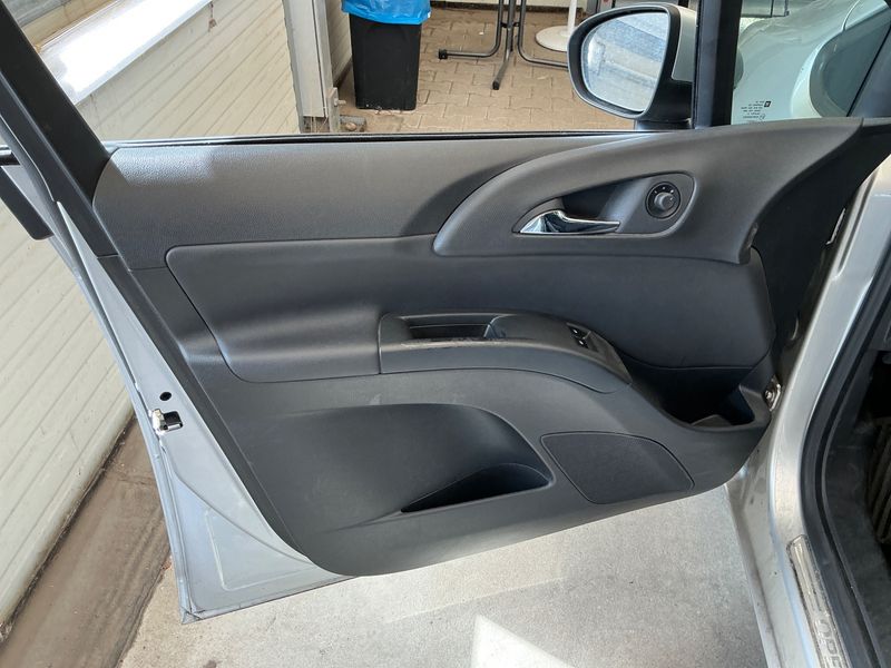 Opel Meriva 1.4 Turbo 150 Jahre Opel 2012 – снимка 31