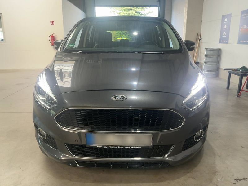 Ford S-Max 2.0 TDCi Bi-Turbo Titanium 2016 – снимка 14