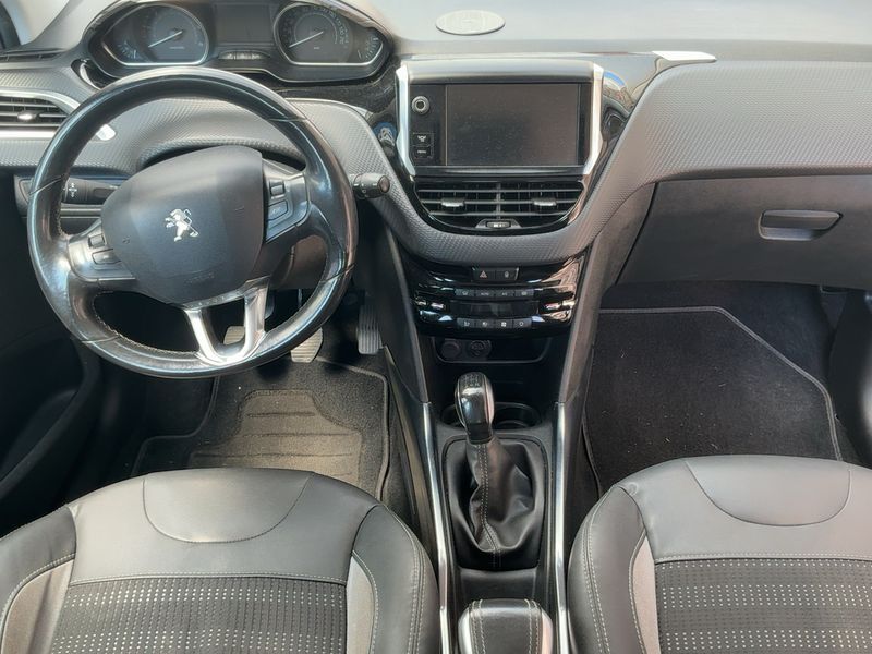 Peugeot 2008 1.6 e-HDi Allure 2013 – снимка 17