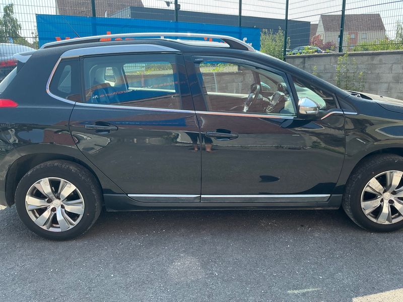 Peugeot 2008 1.6 e-HDi Allure 2013 – снимка 10