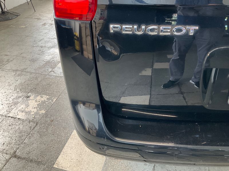 Peugeot 5008 2.0 HDi Premium 2010 – снимка 41