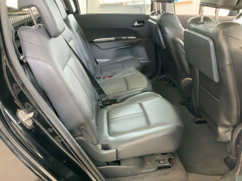 Peugeot 5008 2.0 HDi Premium 2010 – снимка 19