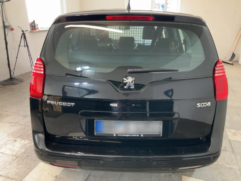 Peugeot 5008 2.0 HDi Premium 2010 – снимка 7