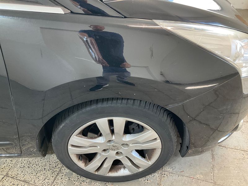 Peugeot 5008 2.0 HDi Premium 2010 – снимка 21