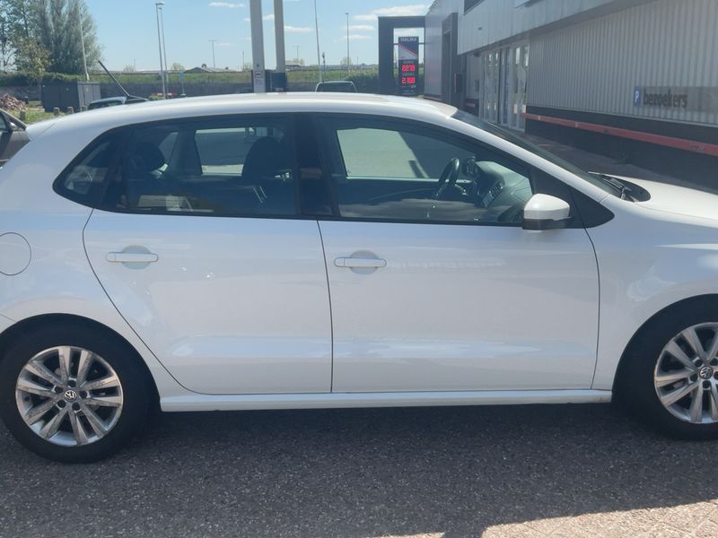 Volkswagen Polo 1.2 TSI Comfortline BlueMotion Tech 2015 – снимка 10