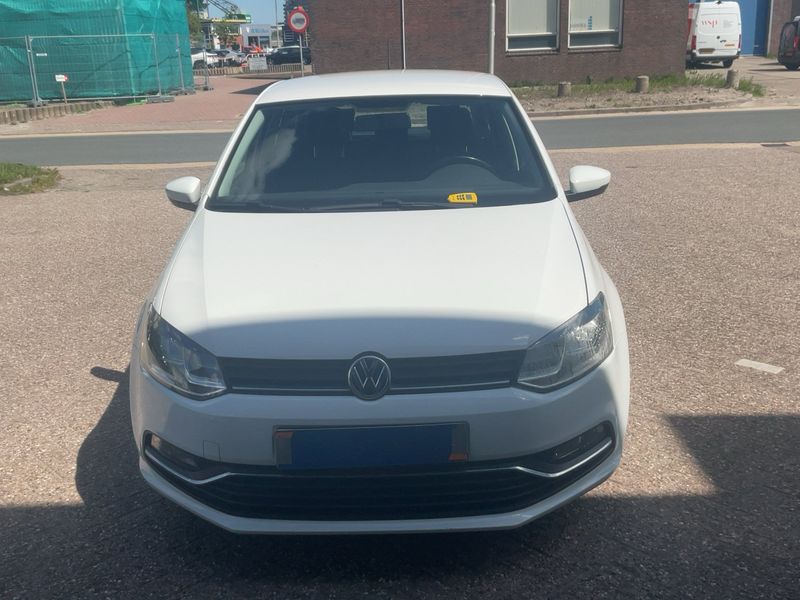 Volkswagen Polo 1.2 TSI Comfortline BlueMotion Tech 2015 – снимка 14