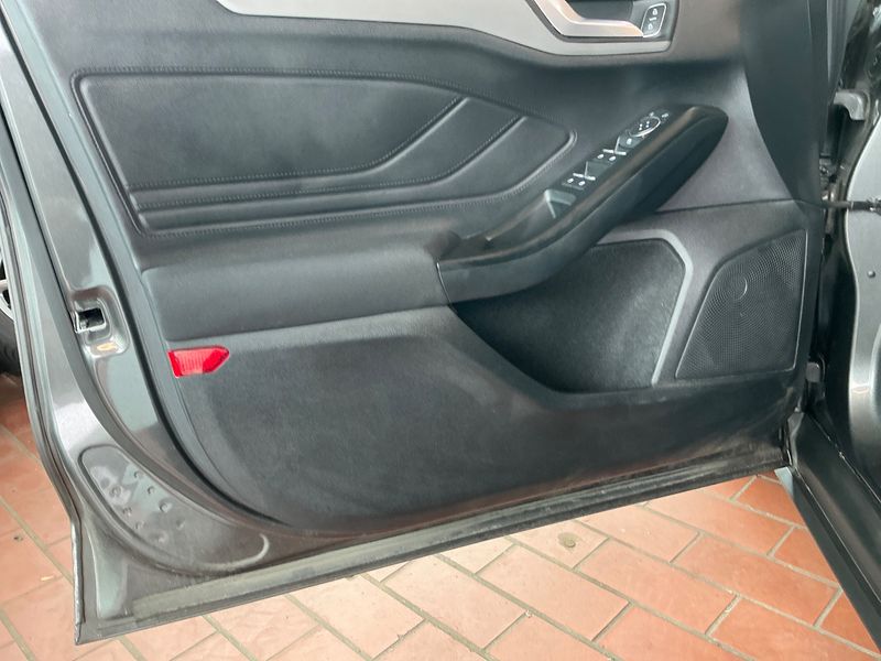 Ford Focus 1.0 EcoBoost Trend 2018 – снимка 27