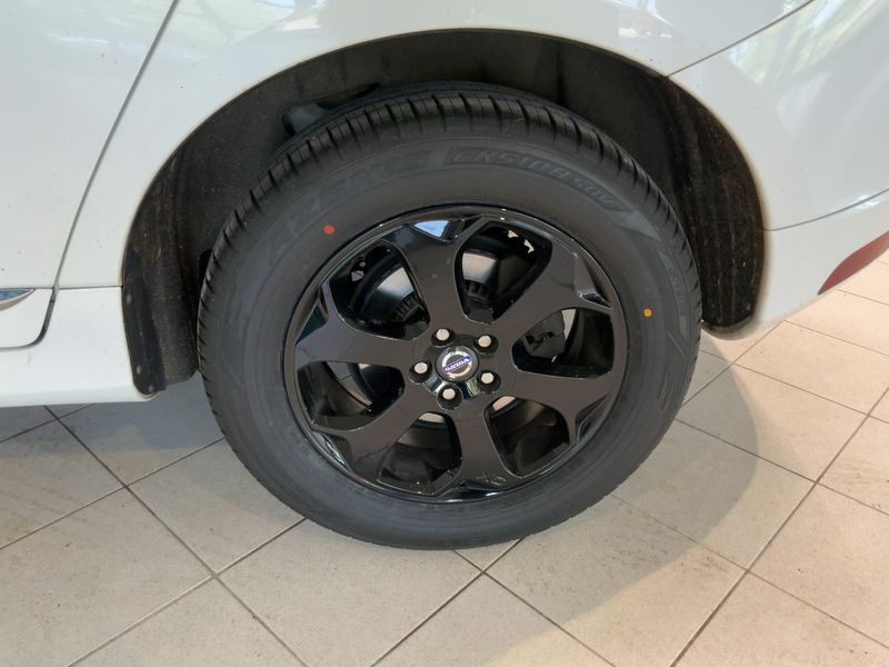 Volvo XC60 2.4 D5 Summum AWD 2014 – снимка 5
